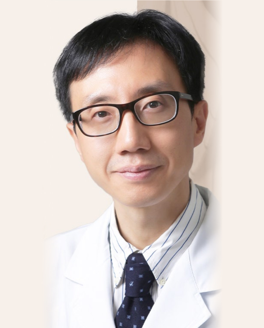 서울대학교 의학 박사 출신 원장 - 이중엽 대표원장
